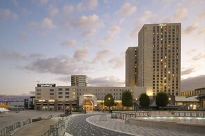 Exterior - Hilton New Orleans Riverside (New Orleans)