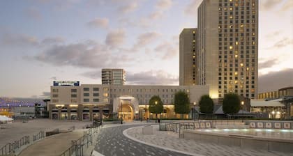 Hilton New Orleans Riverside