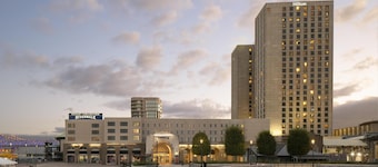 Hilton New Orleans Riverside