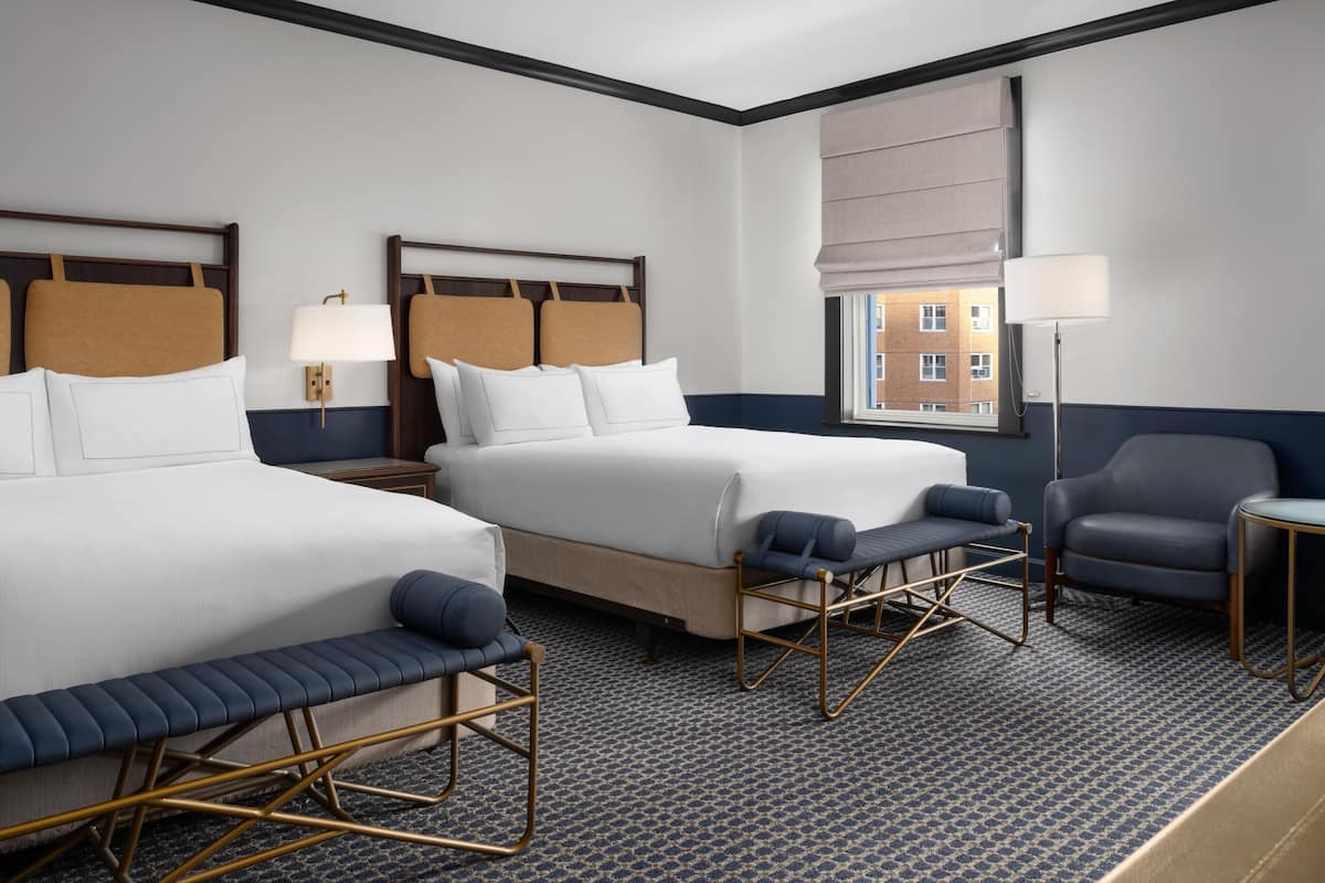 Hochwertige Bettwaren, Daunenbettdecken, Pillowtop-Betten, Zimmersafe