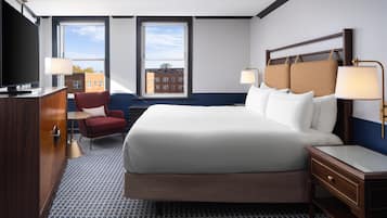 Executive Suite, 1 King Bed | Premium bedding, down comforters, pillowtop beds, in-room safe