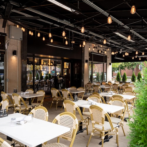 Hilton Orrington / Evanston