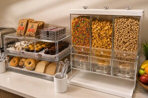 Desayuno continental gratuito y diario