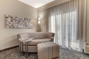 Standard Room, 1 King Bed with Sofa bed, Non Smoking, Courtyard View (Patio) | Desk, laptop workspace, blackout drapes, iron/ironing board - Comfort Inn & Suites Eden Prairie - Minneapolis Southwest (Eden Prairie)