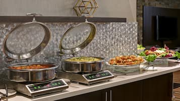 Daily buffet breakfast (CAD 18 per person)