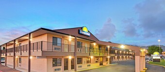 Days Inn by Wyndham East Albuquerque