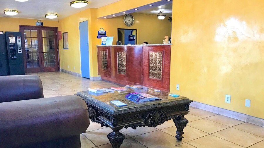 Days Inn by Wyndham East Albuquerque