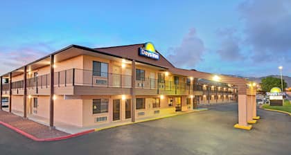 Days Inn by Wyndham East Albuquerque