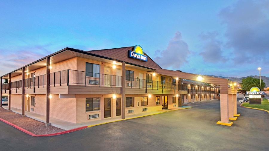 Days Inn by Wyndham East Albuquerque