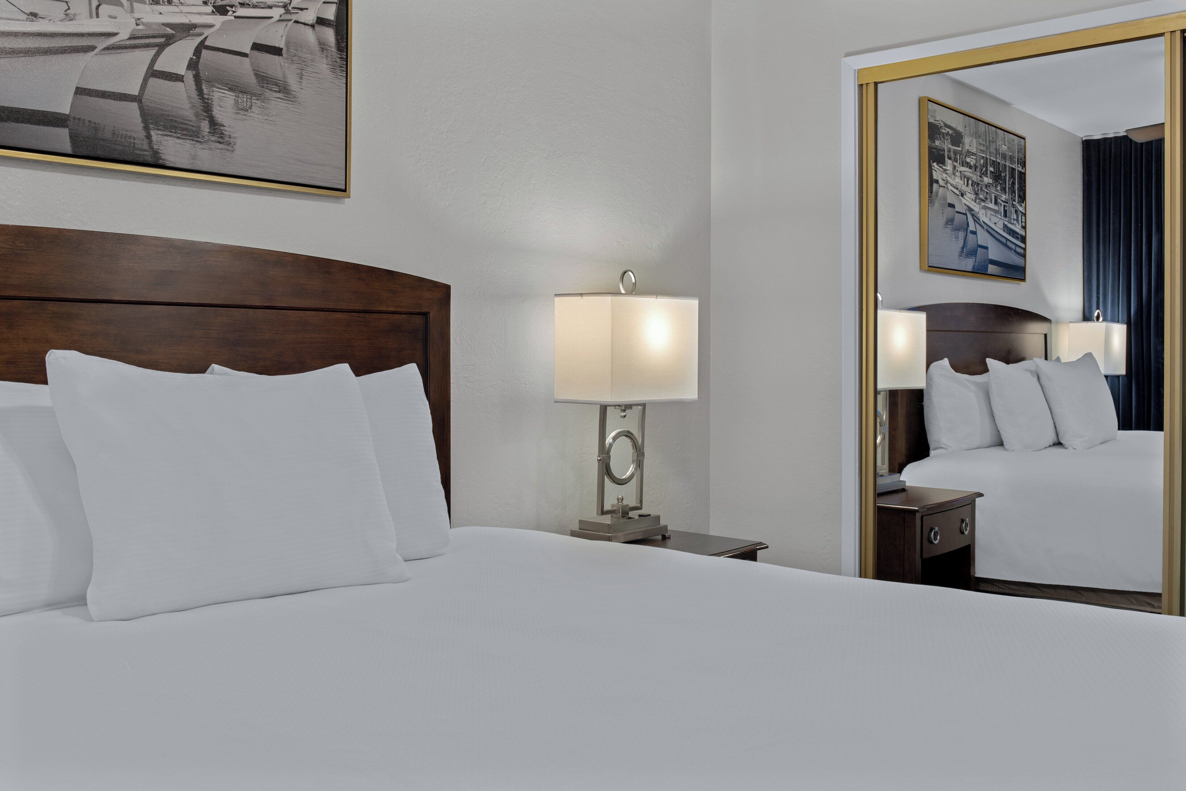 deluxe apartment, 2 bedrooms, non smoking | in-room safe, iron/ironing board, rollaway beds, free wifi