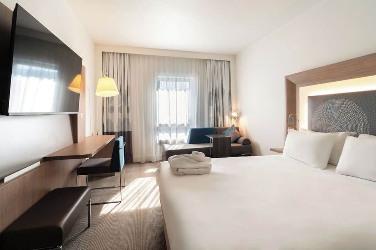 Family Room, Multiple Beds | Premium bedding, minibar, in-room safe, desk