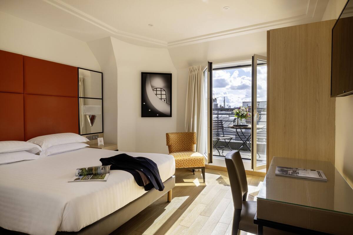 Premium Tour Eiffel | Sengetøy av topp kvalitet, minibar, safe på rommet og skrivebord