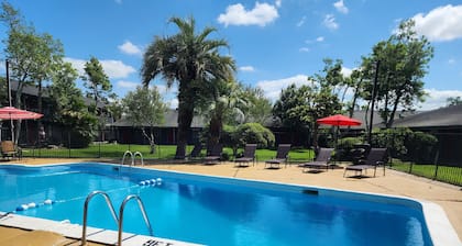 Red Carpet Inn - Houma LA