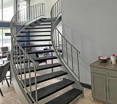 Red Carpet Inn - Houma LA