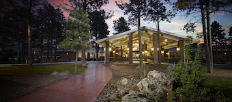 Little America Flagstaff