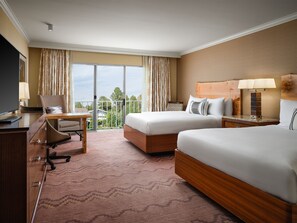 Premium bedding, in-room safe, desk, blackout drapes