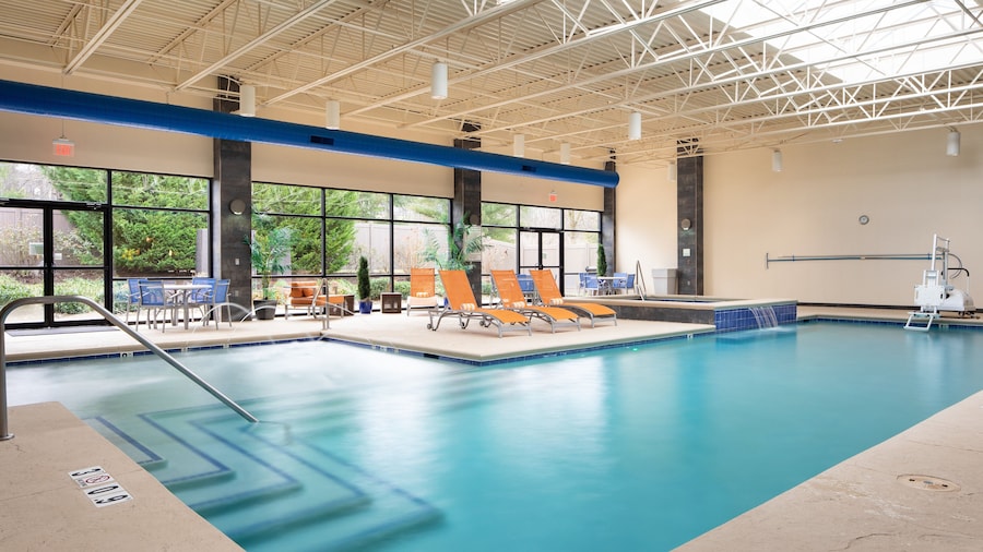 Holiday Inn Hotel & Suites Charleston West by IHG