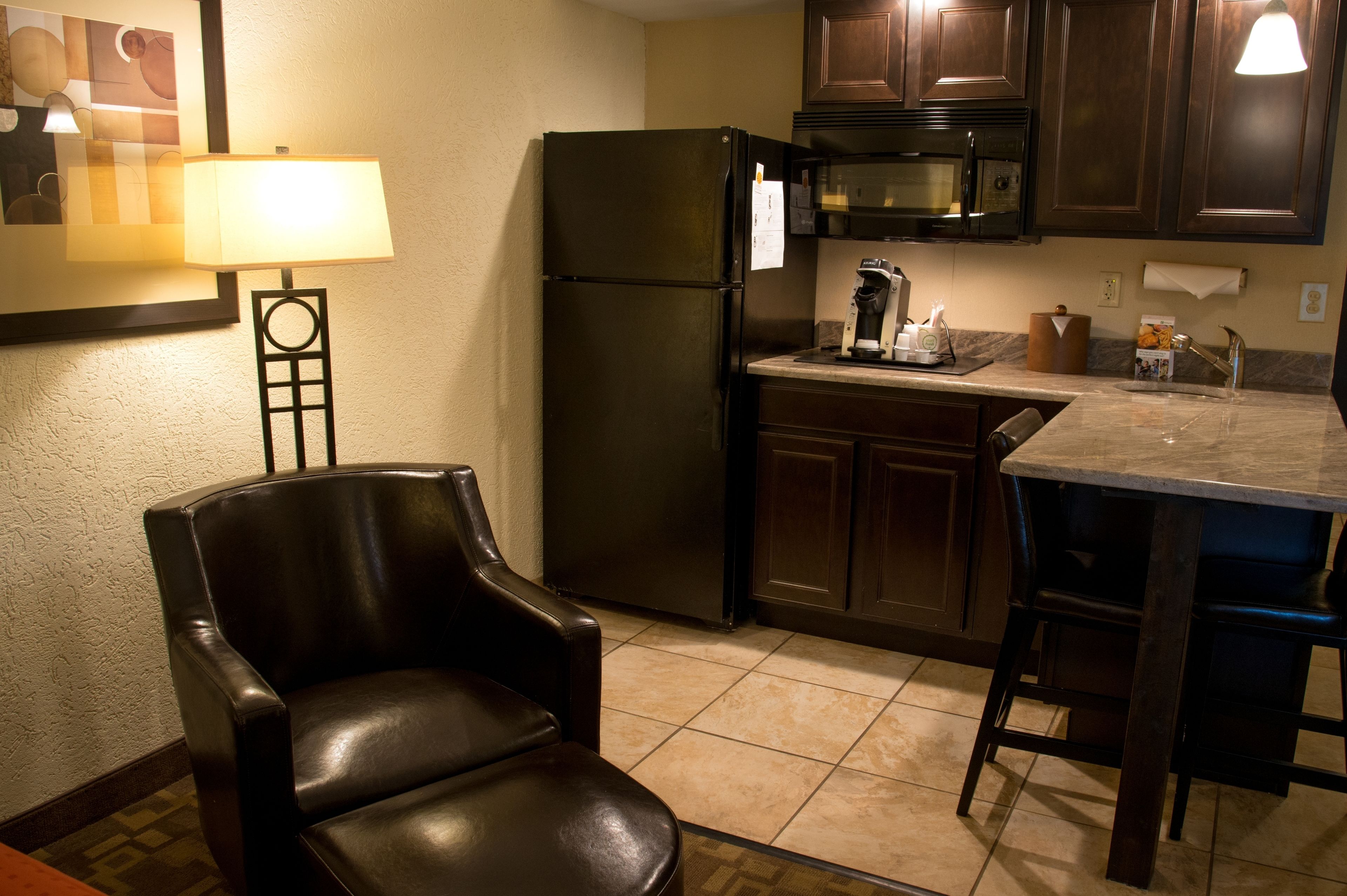 fridge, microwave, coffee/tea maker