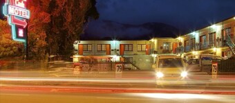 Martin Cash Motel