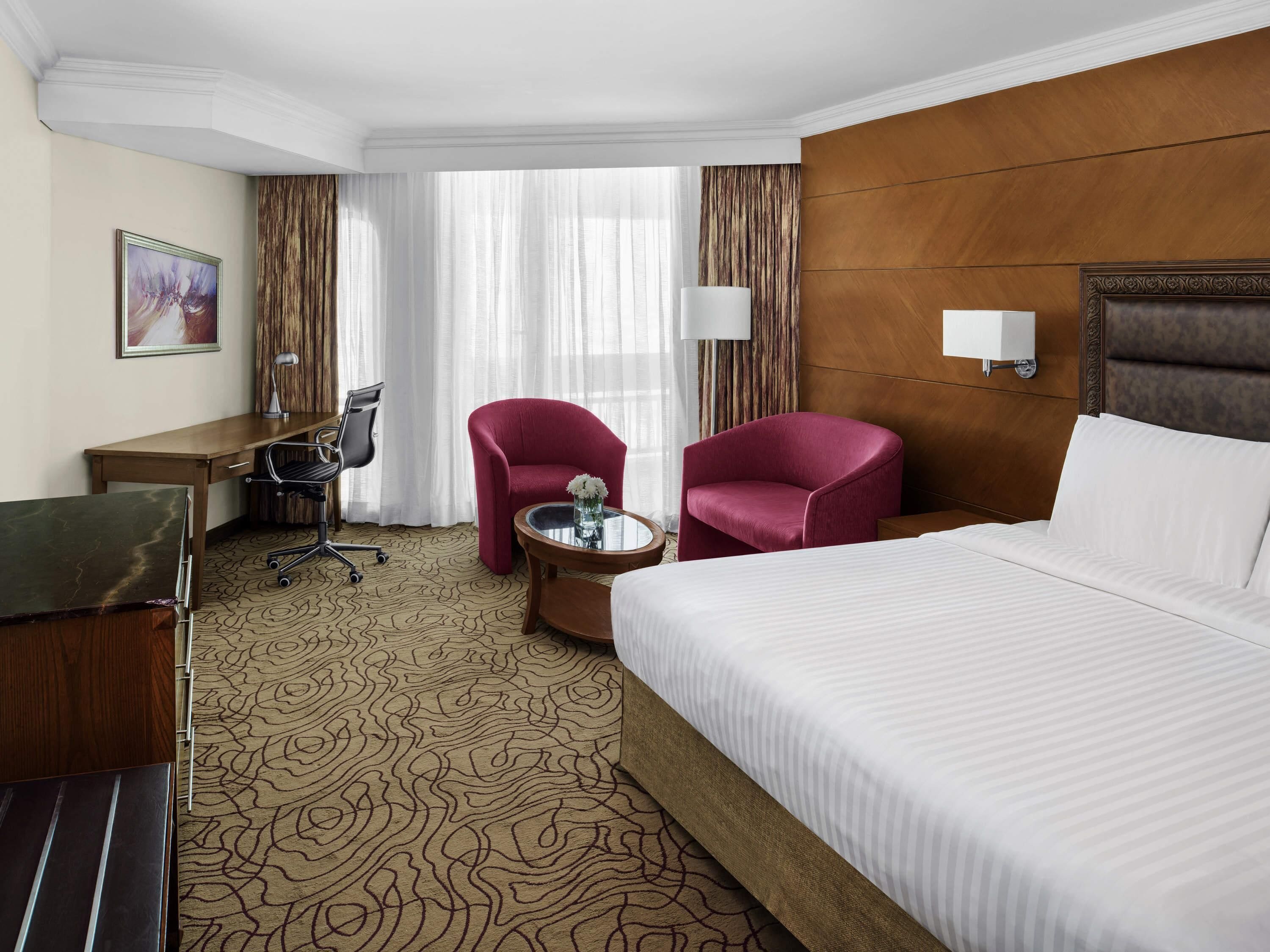 行政客房, 1 張特大雙人床 | 迷你吧、客房內保險箱、書桌、筆電工作空間