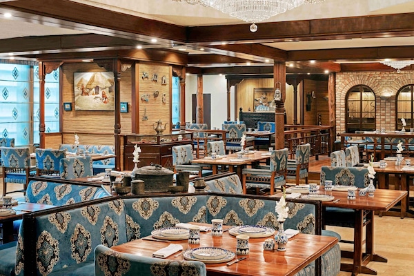 Serveert diner, Pakistaanse gerechten