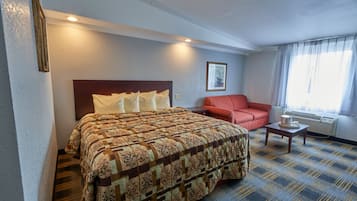 Een kluis op de kamer, een bureau, een laptopwerkplek