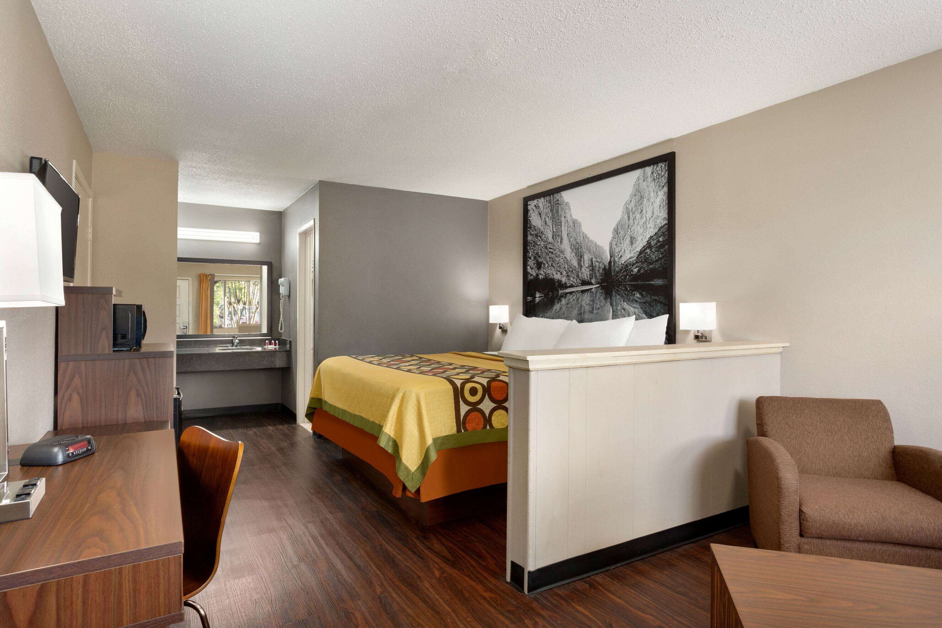Foto - Super 8 by Wyndham Universal City