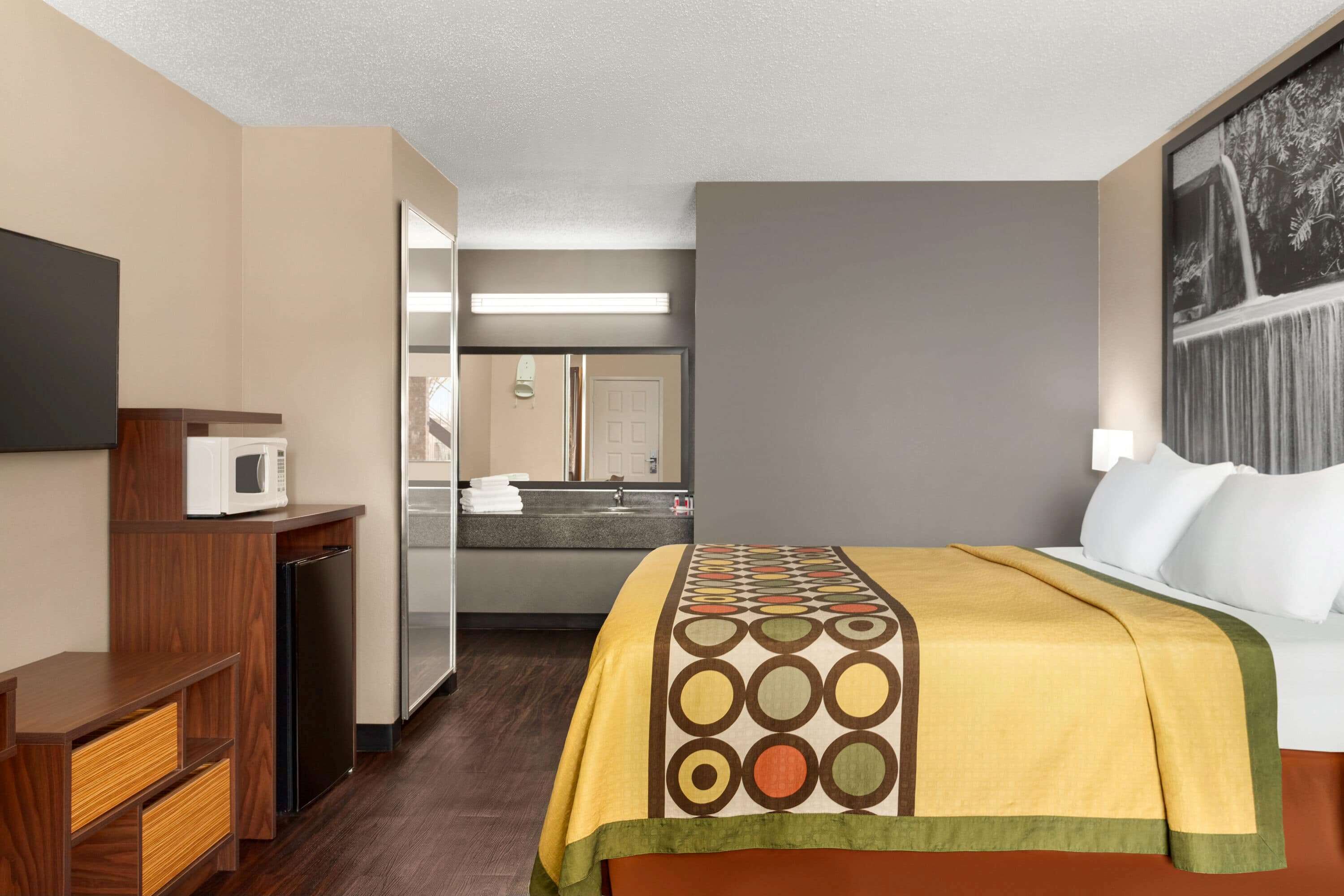 Foto - Super 8 by Wyndham Universal City