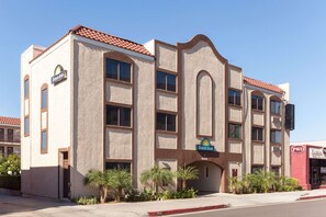 Exterior - Days Inn by Wyndham Alhambra CA (Alhambra)