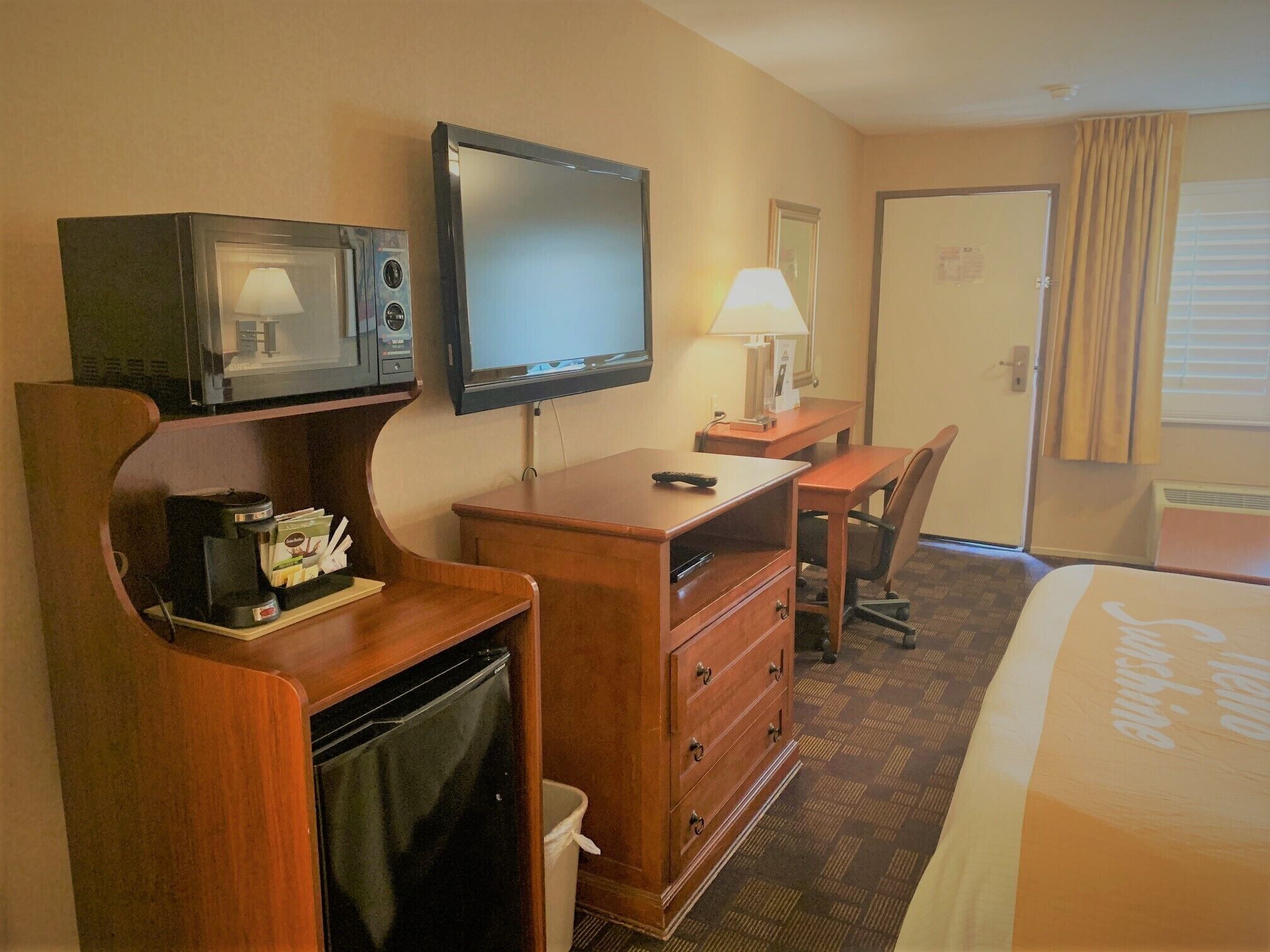 Foto - Days Inn by Wyndham Alhambra CA