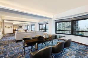 液晶テレビ、有料ムービー、MP3 ドック