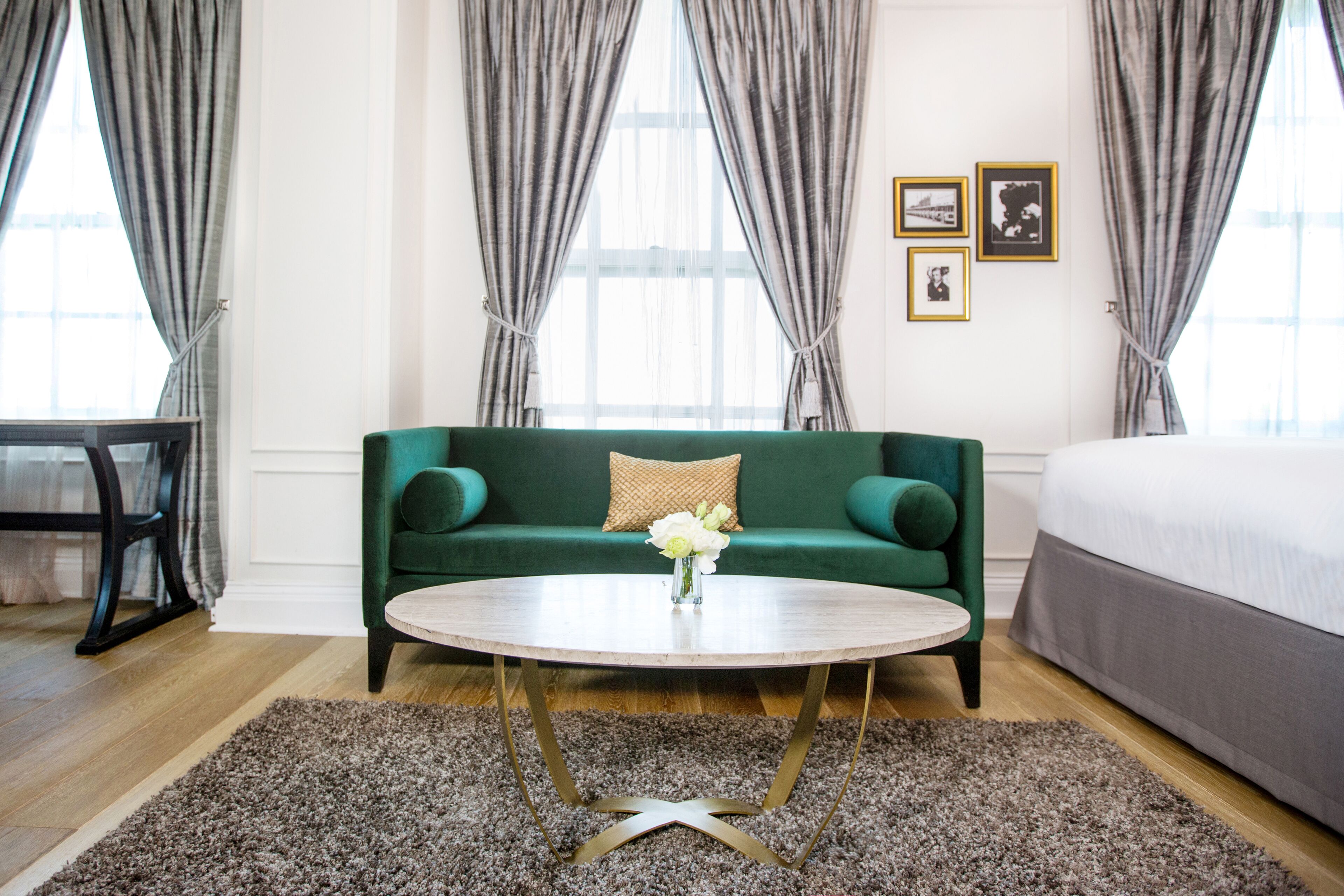 32-inch led tv with cable channels, tv