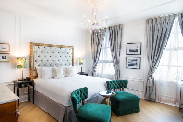 Egyptian cotton sheets, premium bedding, down comforters, in-room safe