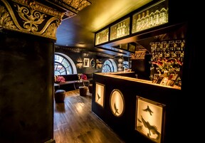 Bar (en la propiedad)