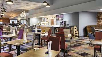 Breakfast, lunch and dinner served