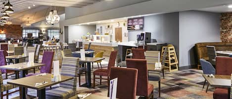 Frühstück, Mittagessen und Abendessen