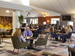 Breakfast, lunch and dinner served - Novotel Manchester West (Manchester)