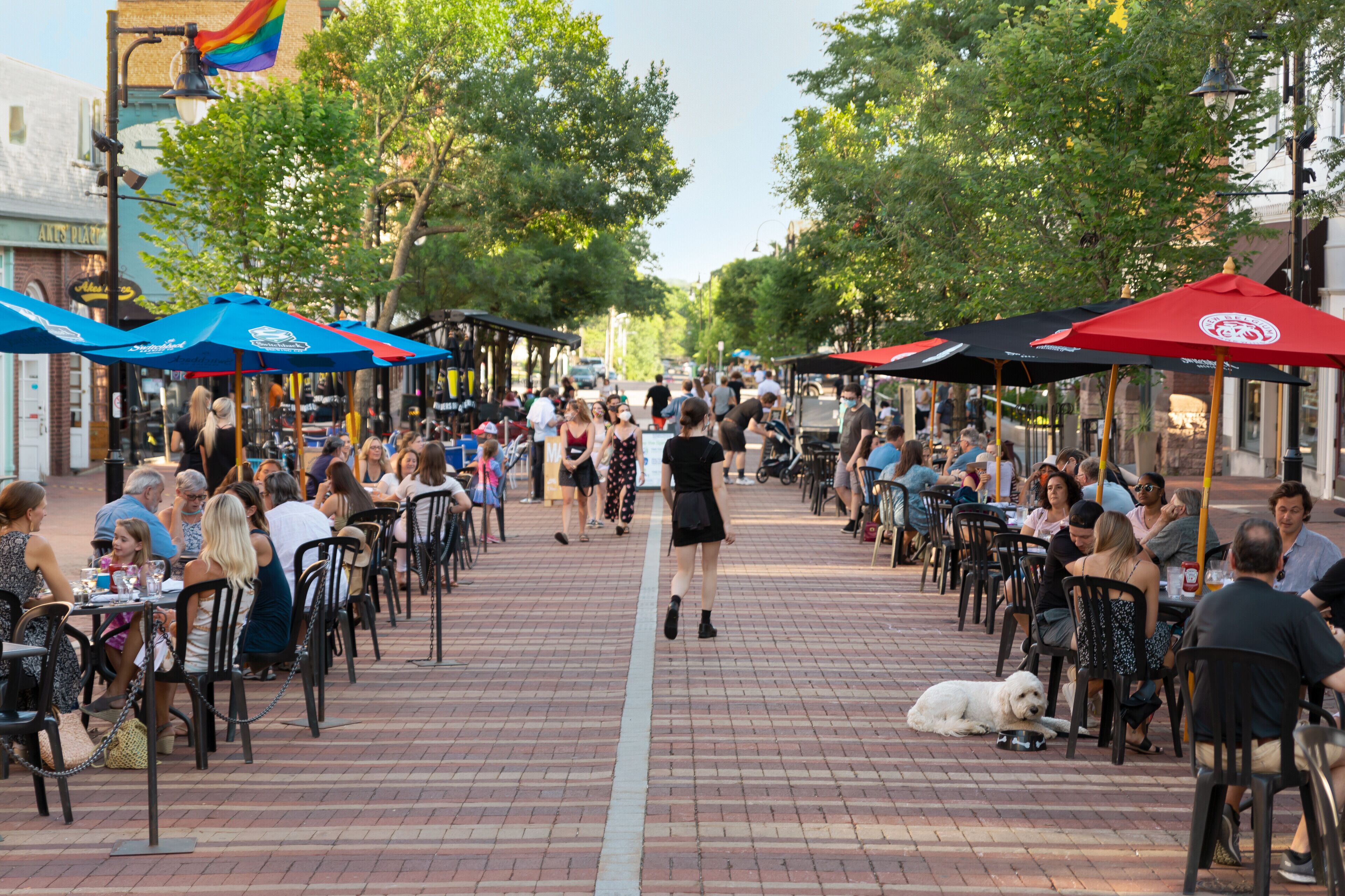 Café da manhã e almoço, culinária americana