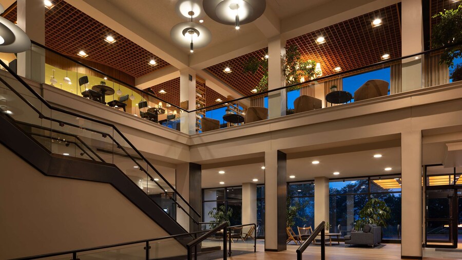 Hotel Champlain Burlington, Curio Collection by Hilton