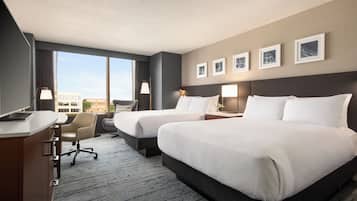 高級寢具、房內夾萬、書桌、手提電腦工作空間