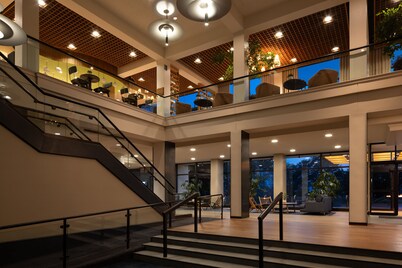 Hotel Champlain Burlington, Curio Collection by Hilton