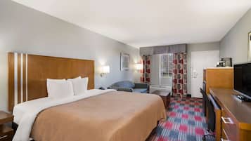 1 bedroom, desk, iron/ironing board, free cribs/infant beds