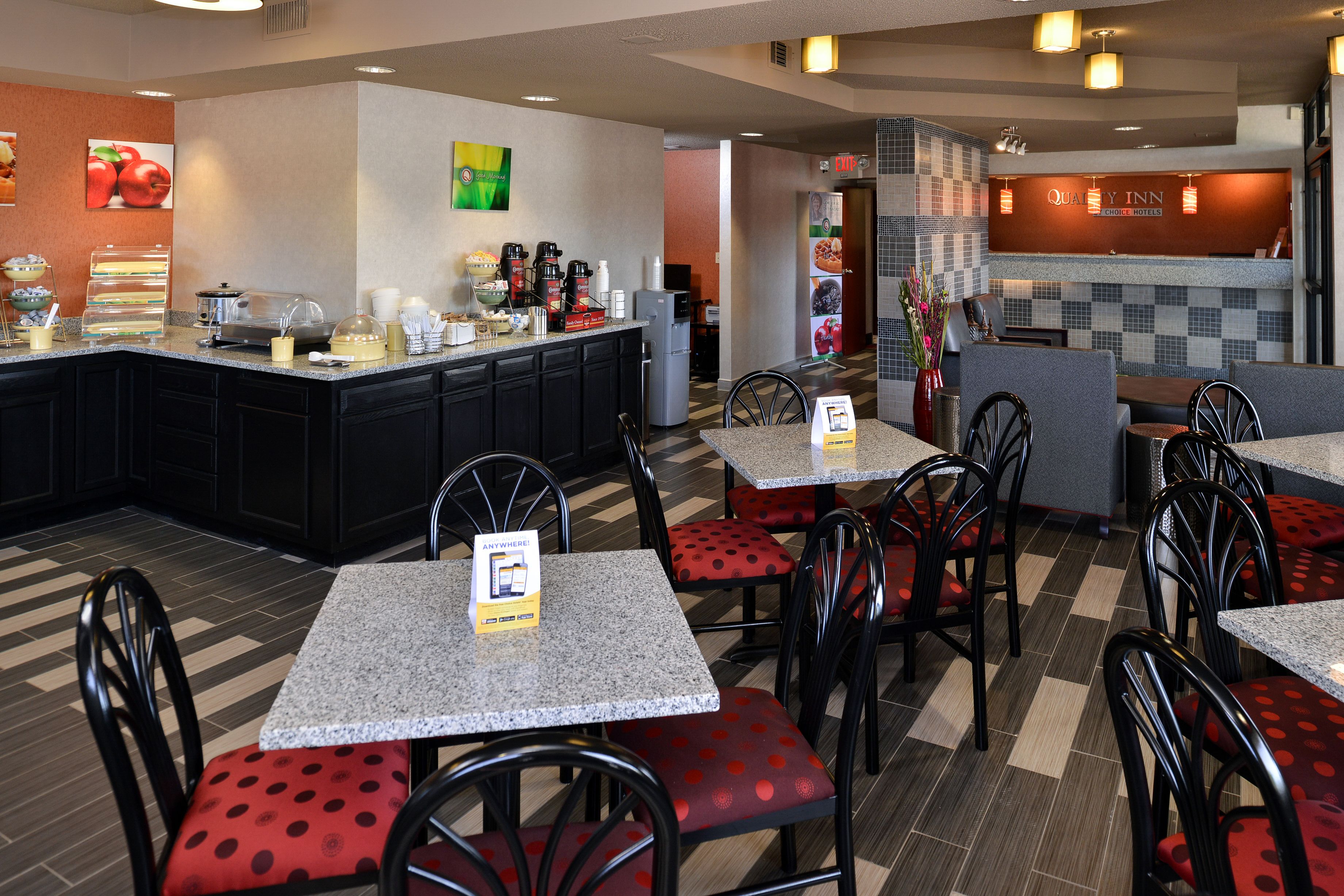 รวมอาหารเช้าแบบบุฟเฟ่ต์ ทุกวัน