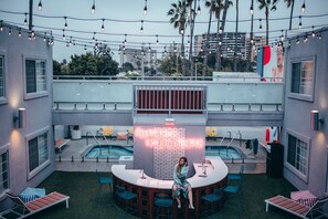 Courtyard - The Kinney - Venice Beach (Venice)