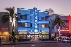 Front of property - The Colony Hotel (Miami Beach)