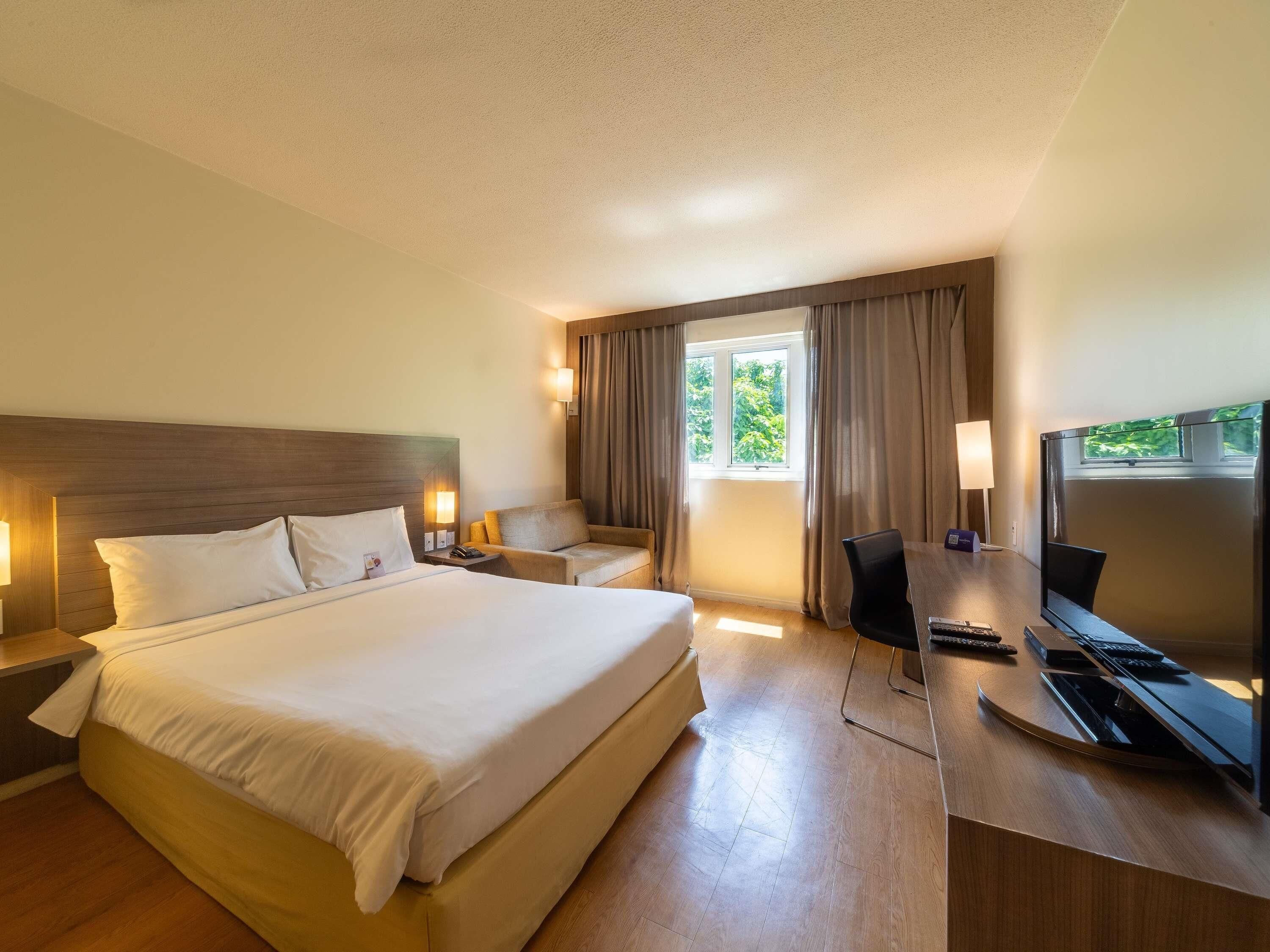 Superior Room, 1 Double Bed with Sofa bed (1 Double Bed and 1 Sofa Bed) | Minibar, in-room safe, desk, blackout curtains