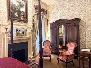 Room, 2 Double Beds (Lowenburg)