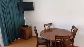 Family Studio Suite, 1 Bedroom, Kitchen, Garden Area