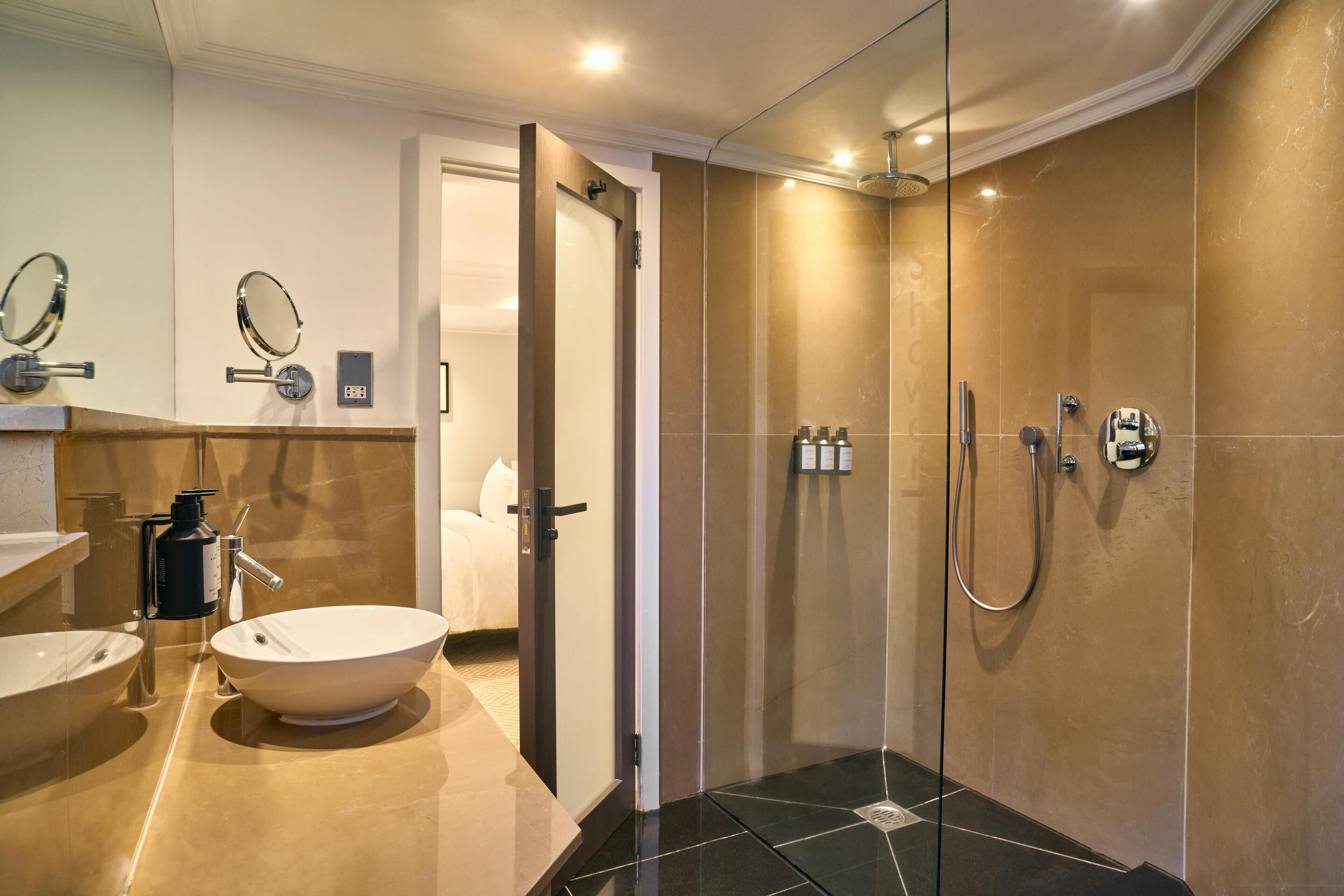 Photo - Radisson Blu Hotel, London Bloomsbury