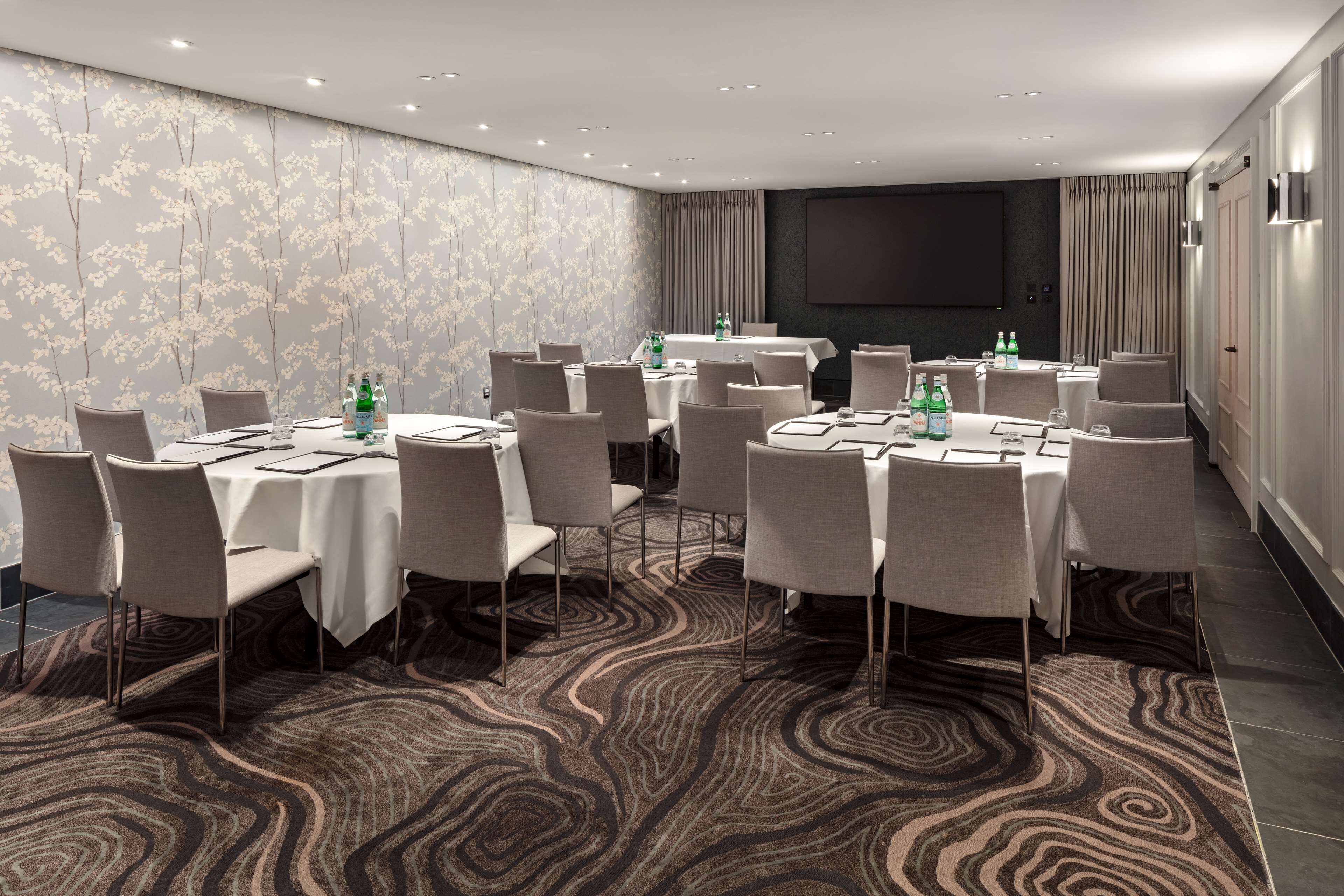 1 bedroom, egyptian cotton sheets, premium bedding, in-room safe